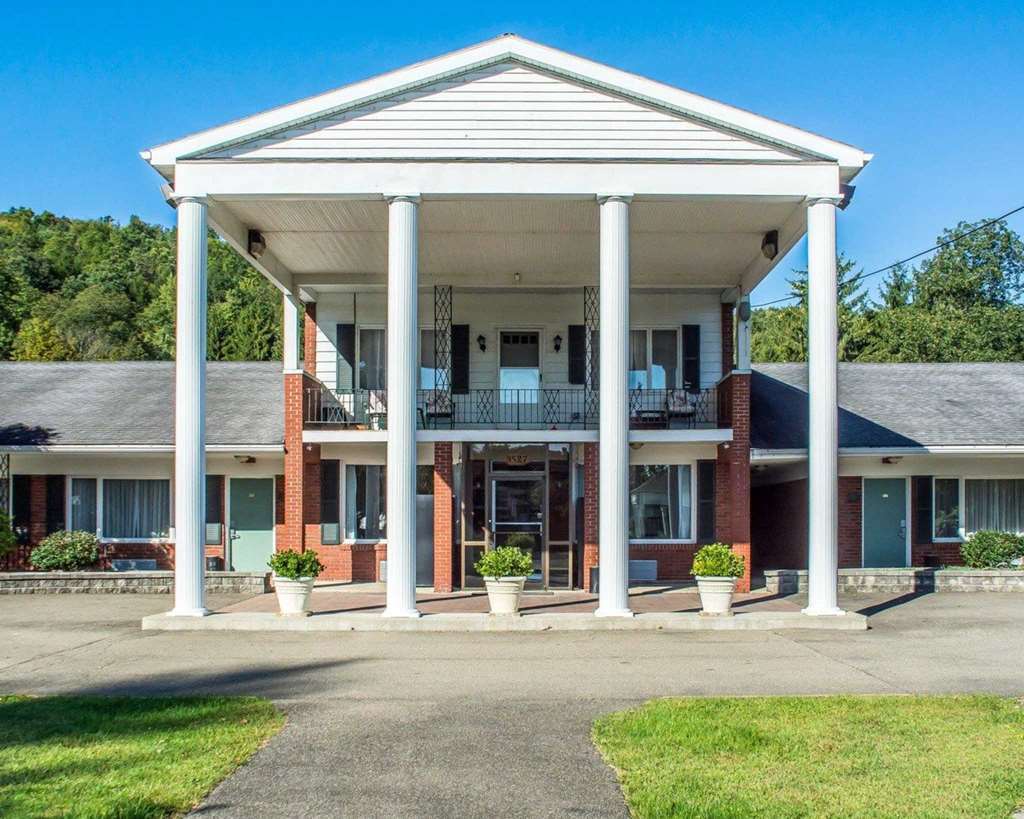 Rodeway Inn Marshall Manor Horseheads Exterior photo